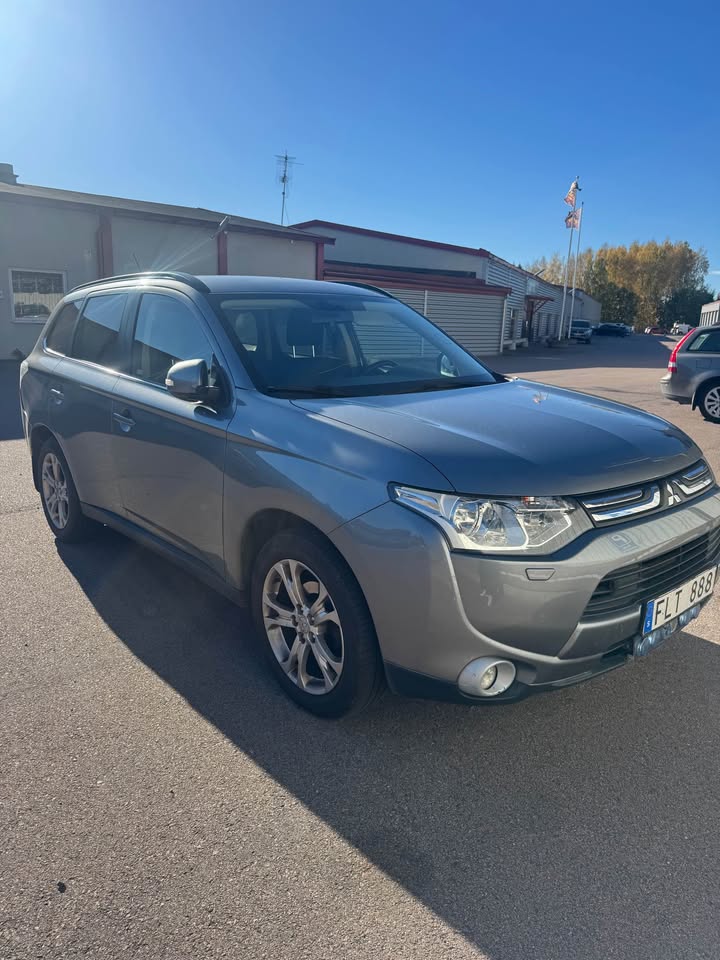 Mitsubishi Outlander 2.2 DI-D 2013, bild 7/7