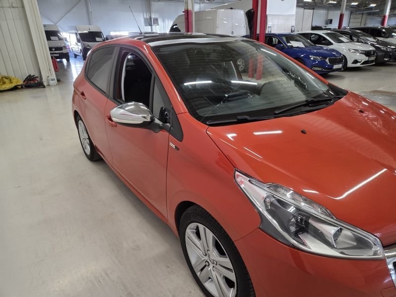 Peugeot 208 2017, bild 3/10
