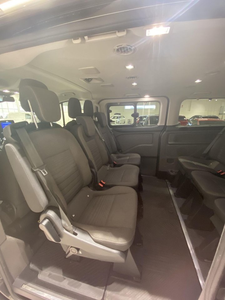 Ford Tourneo Custom 320 2.0 EcoBlue 2022, bild 7/10
