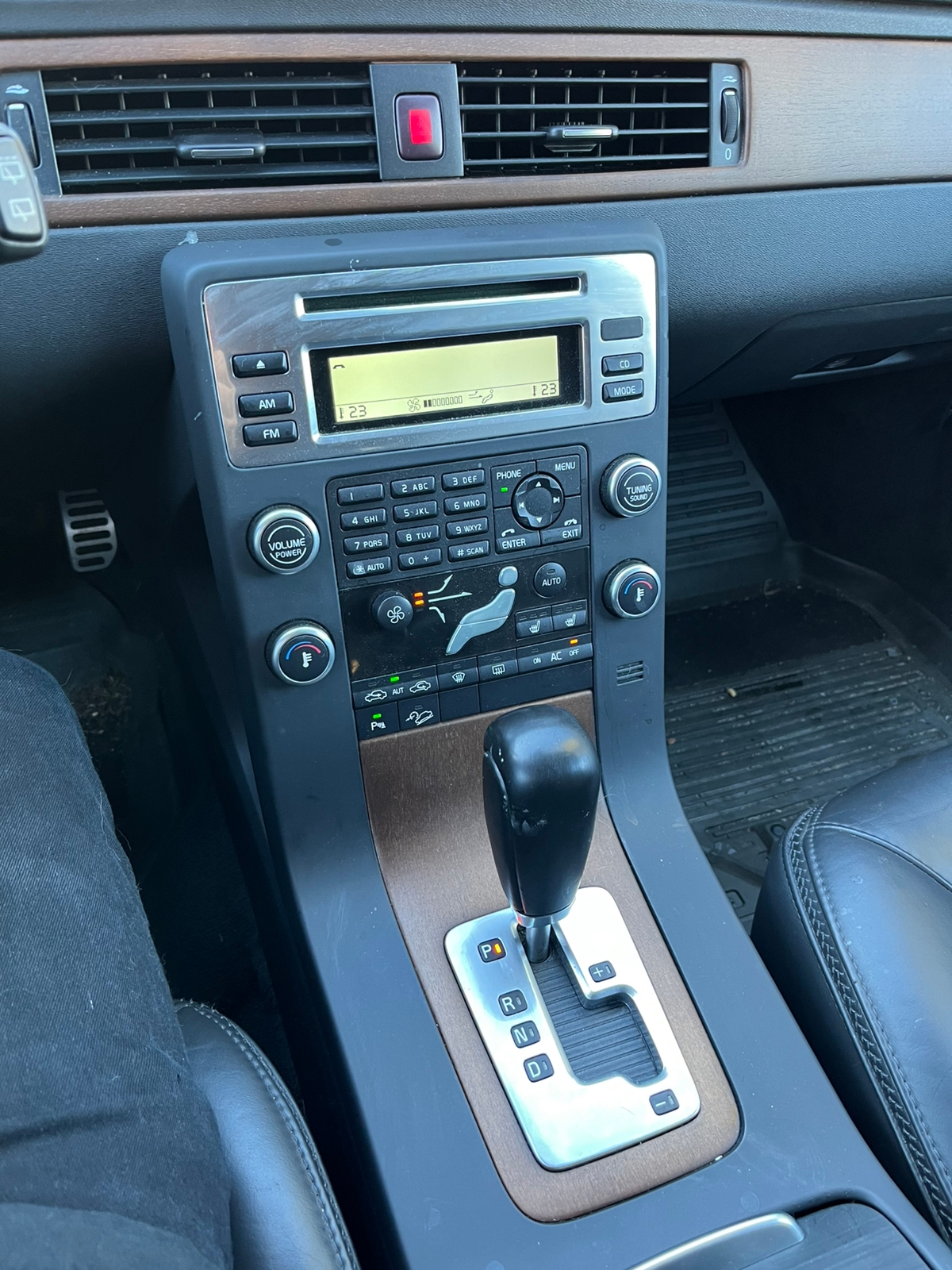Volvo XC70 D5 AWD Geartronic 2010, bild 4/10