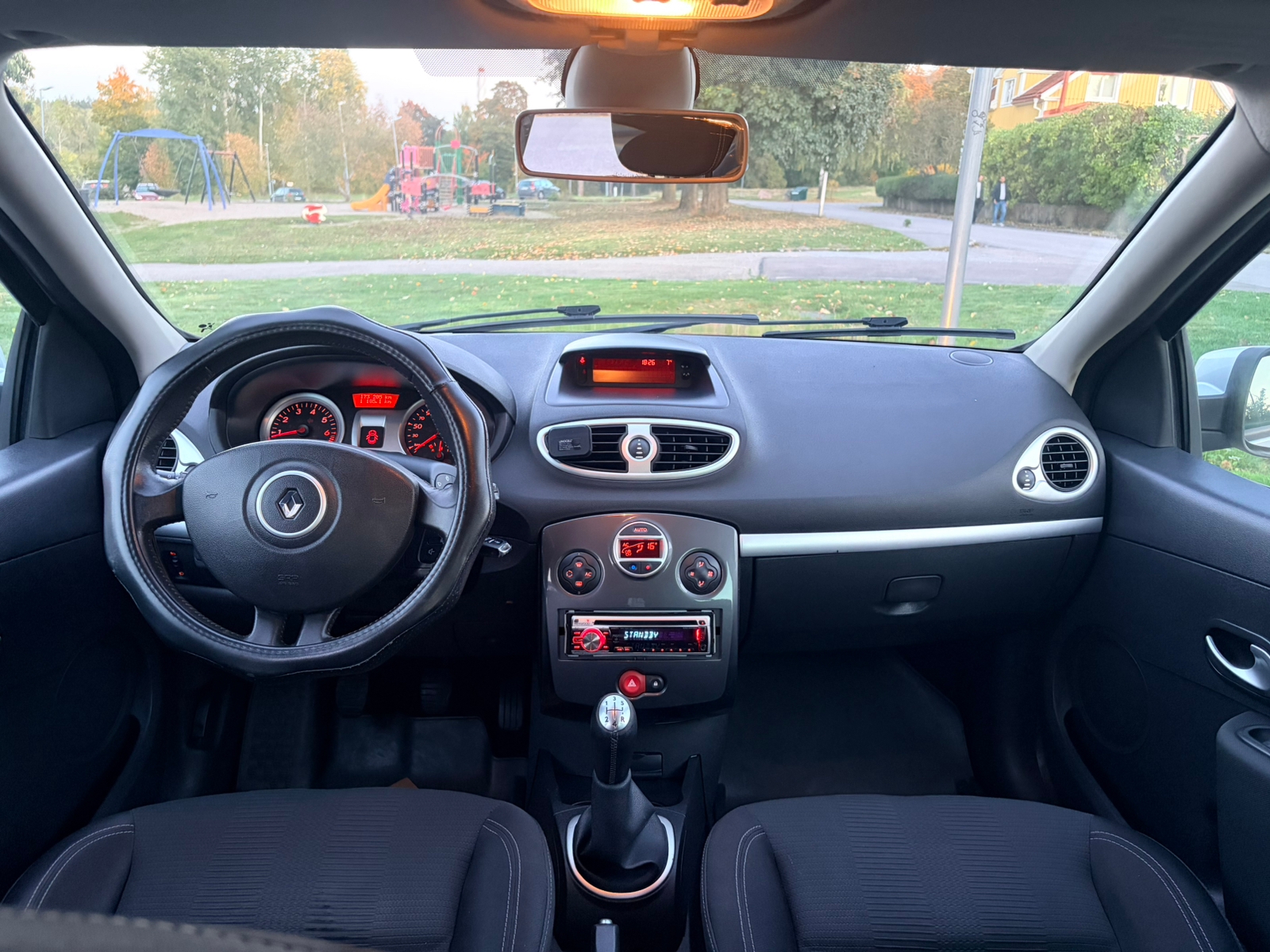 Renault Clio 2011, bild 6/7