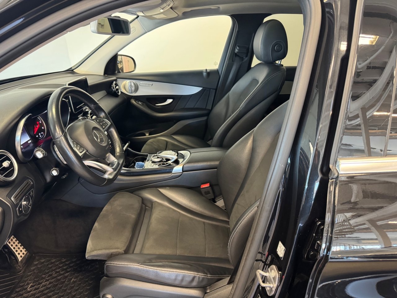 Mercedes-Benz GLC 2019, bild 5/10
