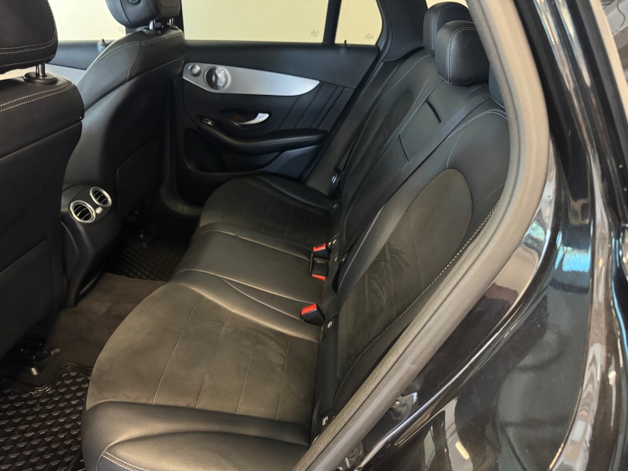 Mercedes-Benz GLC 2019, bild 6/10