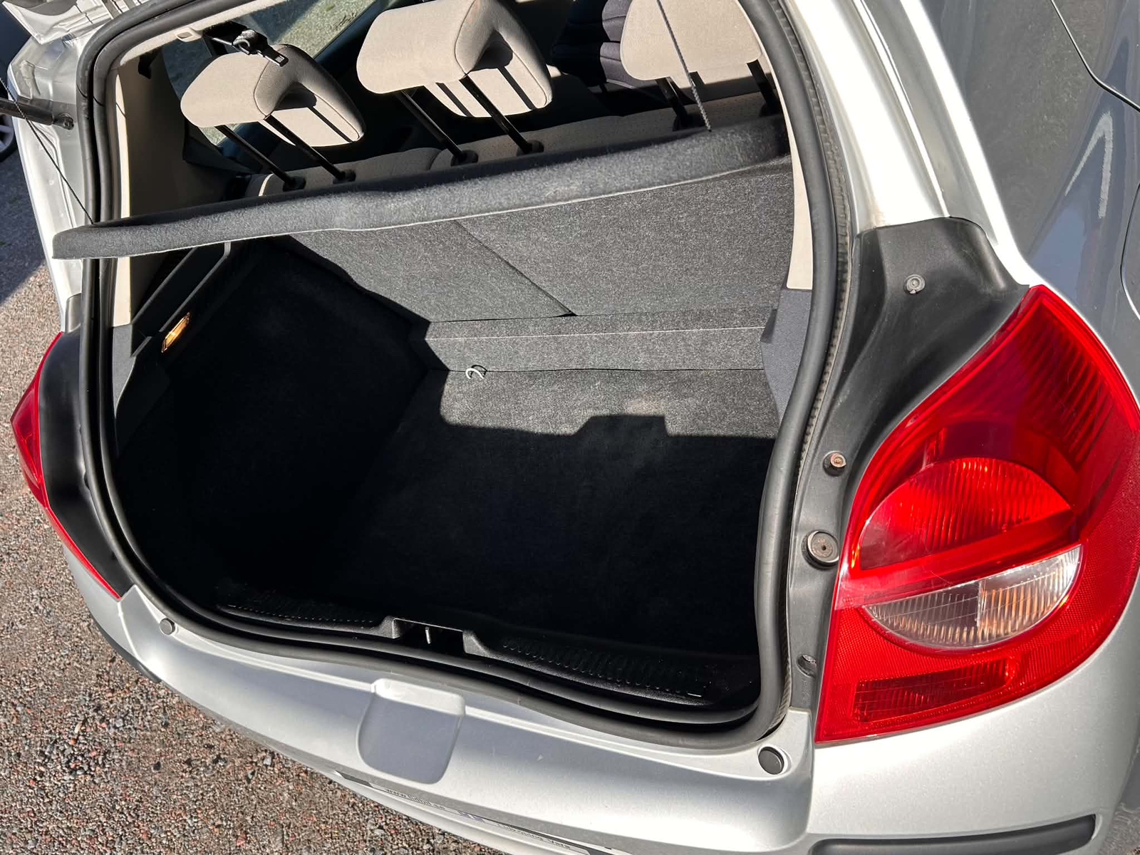 Renault Clio 2009, bild 6/7