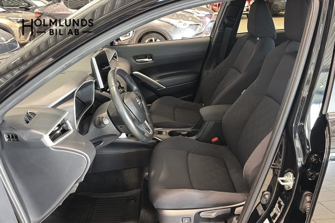 Toyota Corolla Cross 2023, bild 6/10