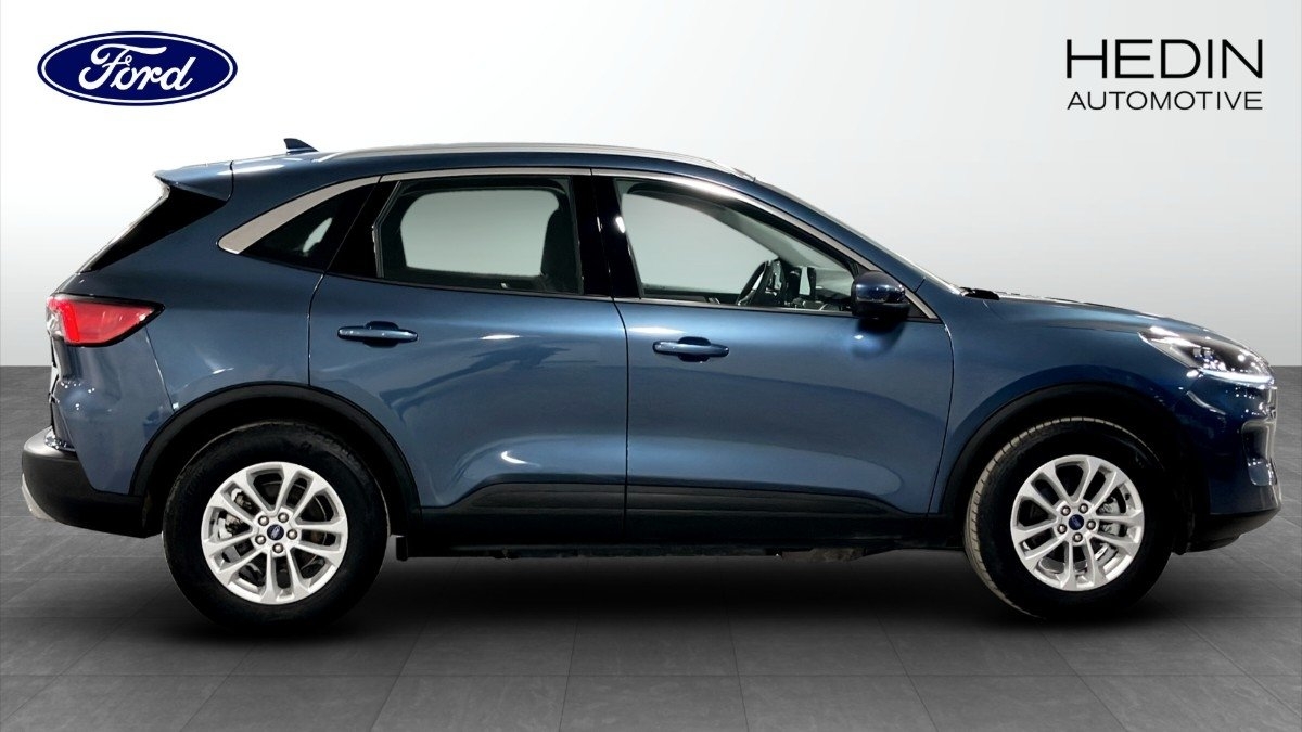 Ford Kuga Titanium PHEV 225hk Automat 2024, bild 6/9