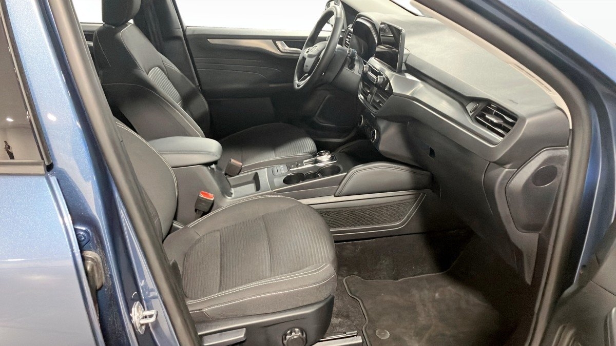 Ford Kuga Titanium PHEV 225hk Automat 2024, bild 3/9