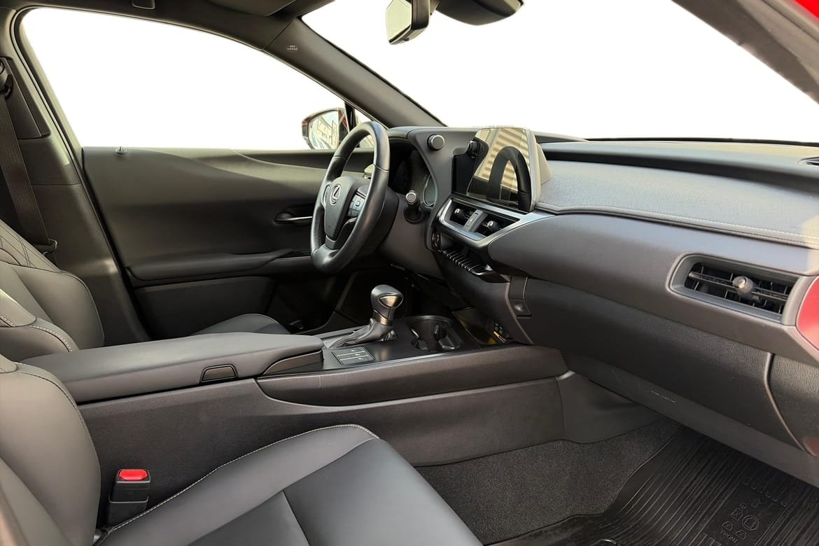 Lexus UX 2023, bild 7/10