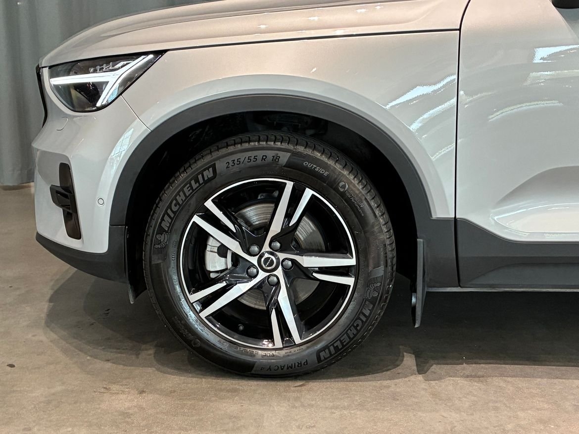 Volvo XC40 B3 FWD Bensin Plus Dark 2025, bild 5/10