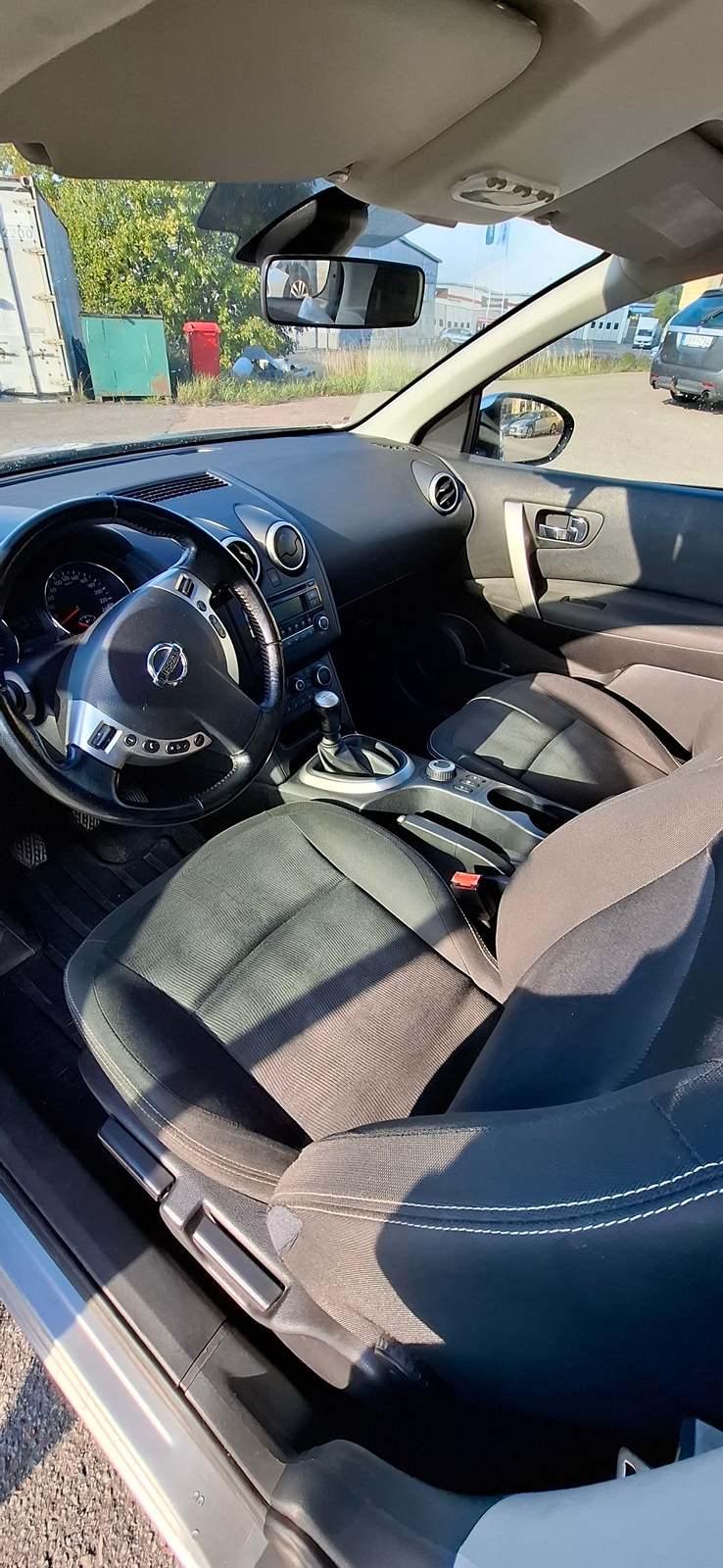 Nissan Qashqai 2.0 2012, bild 5/7