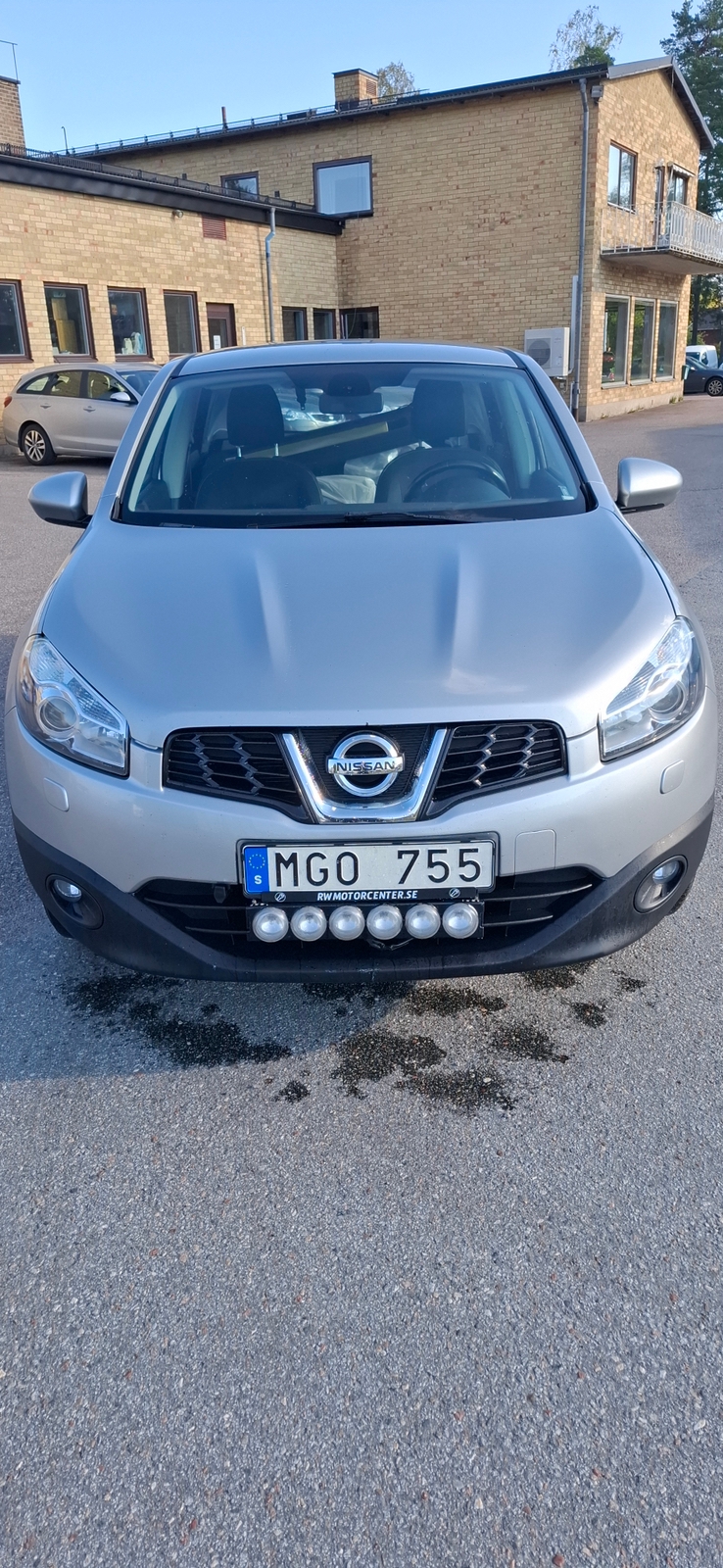 Nissan Qashqai 2.0 2012, bild 2/7