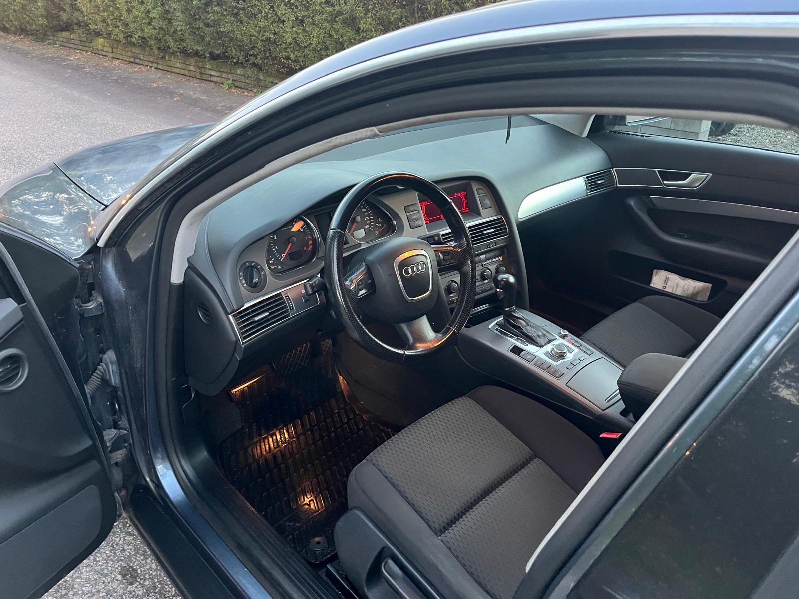 Audi A6 Sedan 2.4 Multitronic 2005, bild 5/5