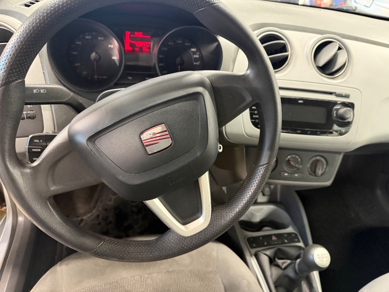 Seat Ibiza 2009, bild 6/8