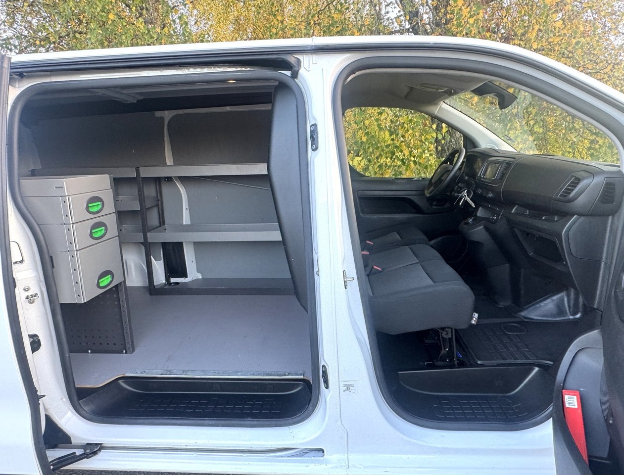 Peugeot Expert 2023, bild 6/10