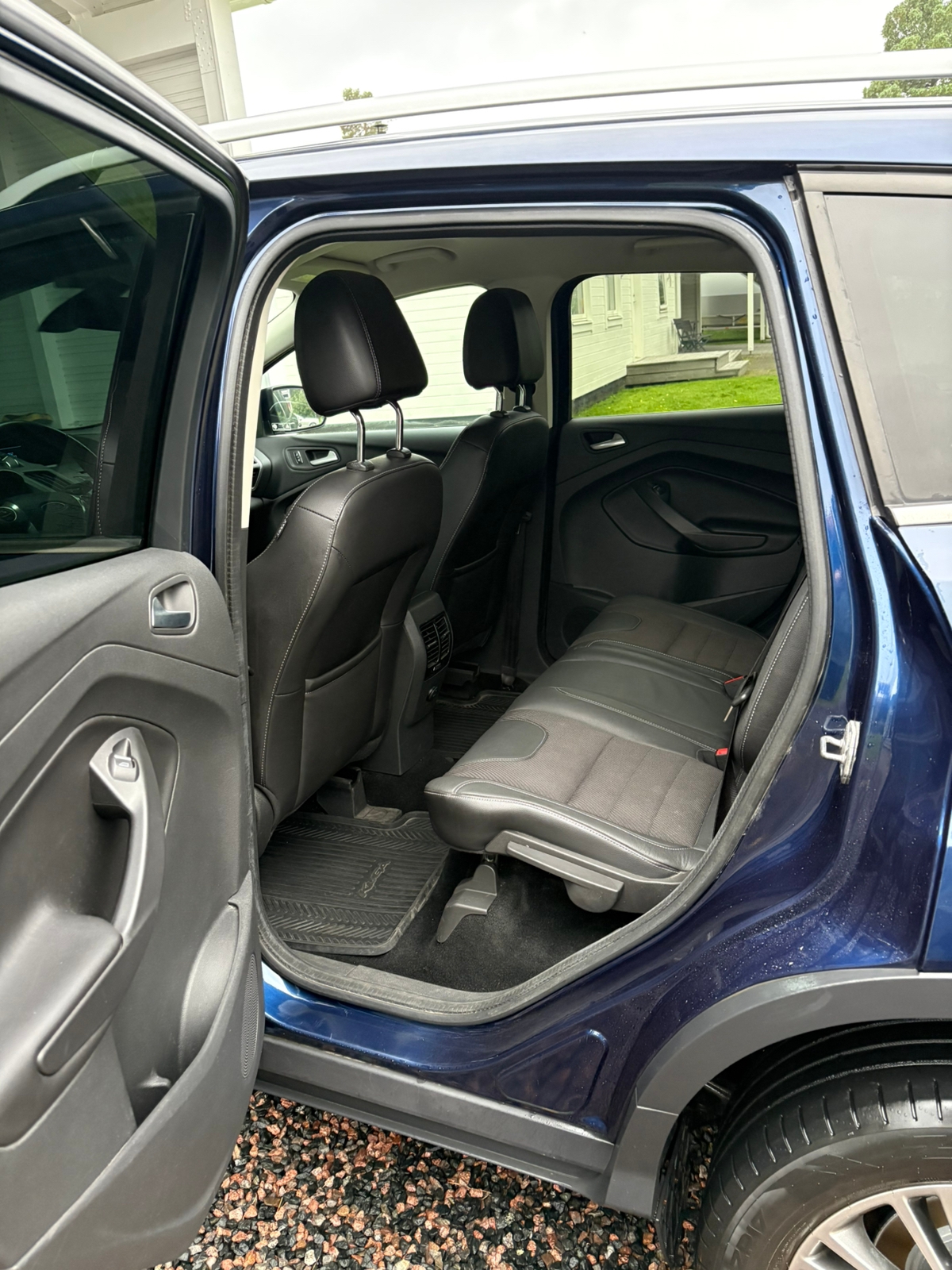 Ford Kuga 2.0 TDCi AWD Powershift 2013, bild 6/7