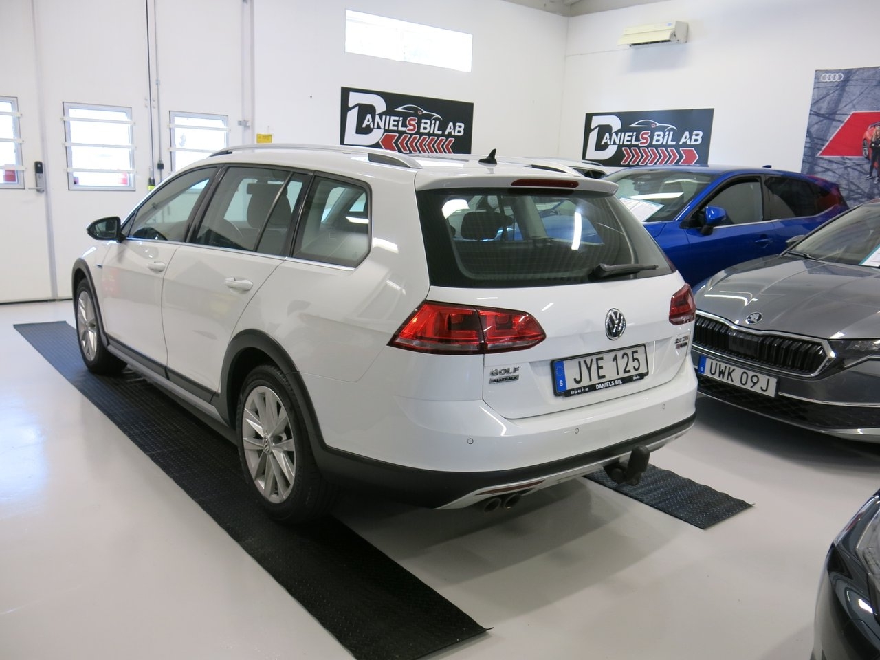 Volkswagen Golf Alltrack 2.0 TDI 2016, bild 2/10