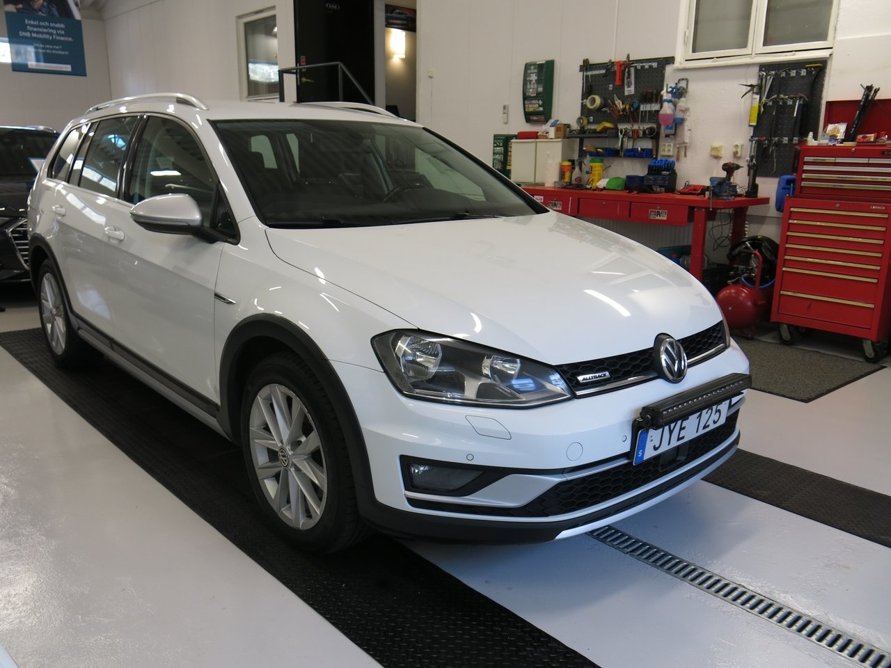 Volkswagen Golf Alltrack 2.0 TDI 2016, bild 5/10