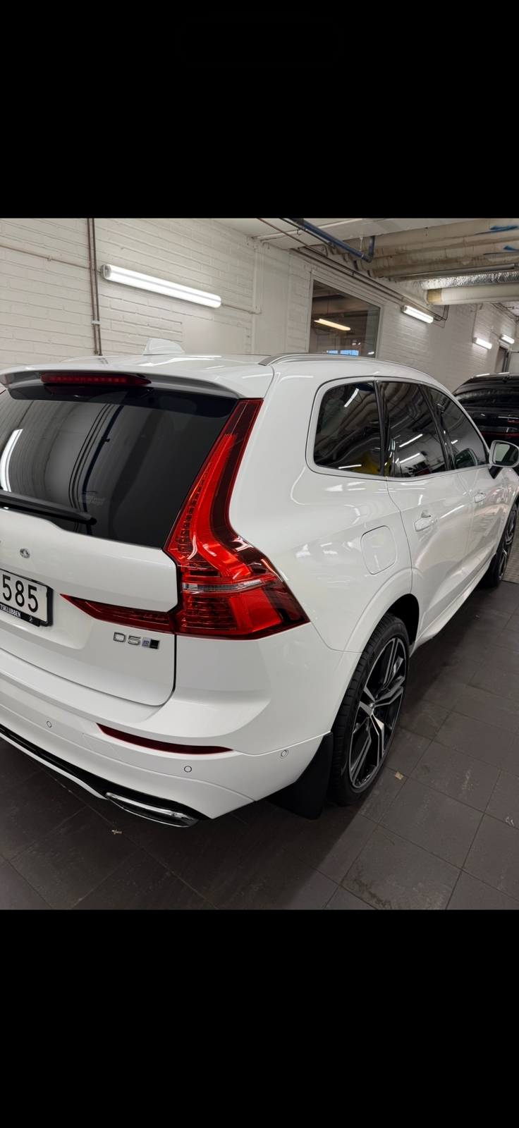 Volvo XC60 D5 AWD Geartronic 2018, bild 3/4