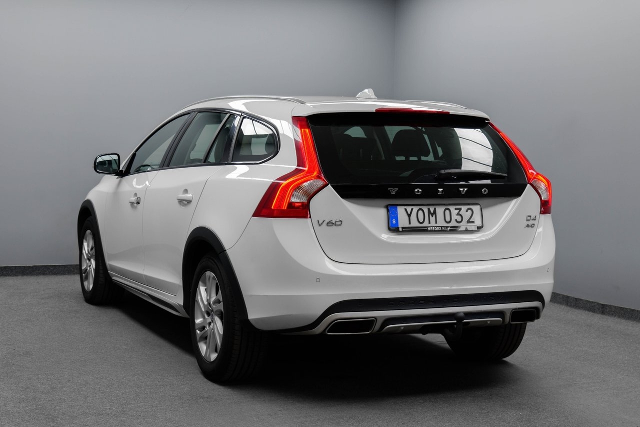 Volvo V60 Cross Country 2018, bild 3/10