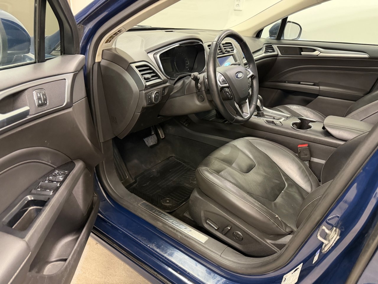 Ford Mondeo 2017, bild 5/10