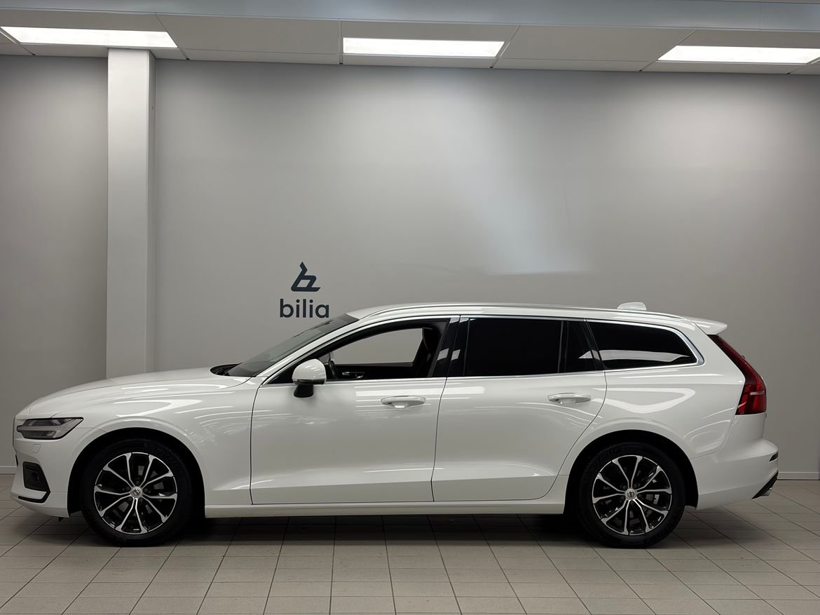 Volvo V60 D4 Momentum Advanced Edition 2021, kuva 2/10