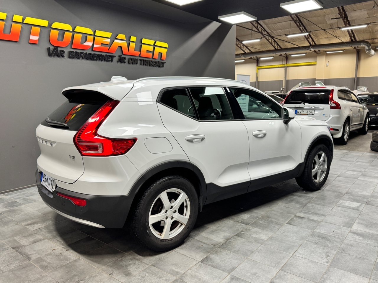 Volvo XC40 2021, bild 2/7
