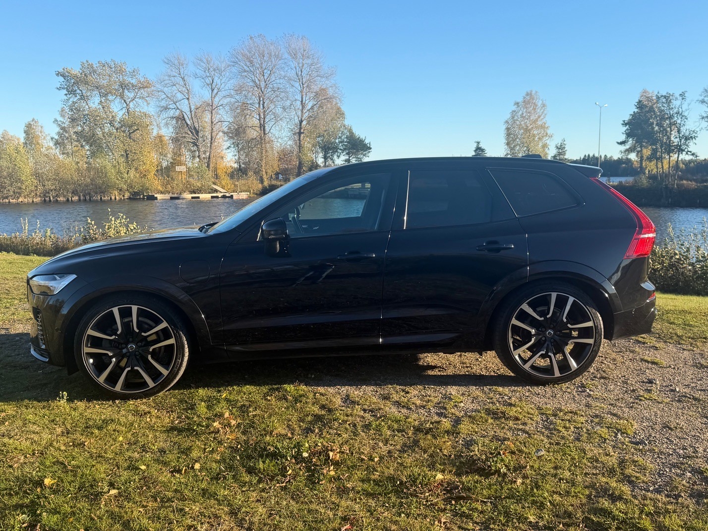Volvo XC60 Recharge T8 AWD Geartronic 2022, bild 3/6