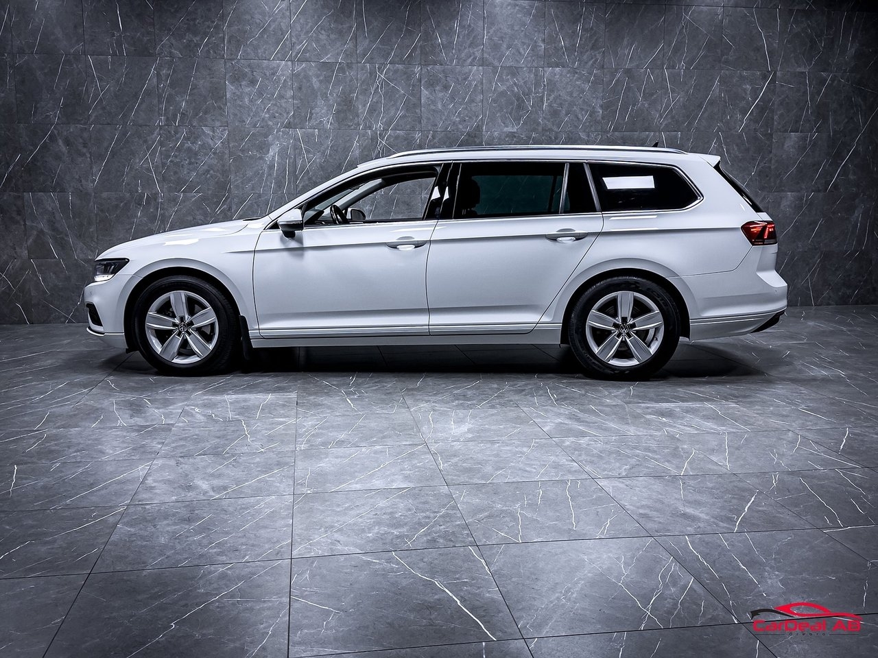 Volkswagen Passat 2021, bild 4/10