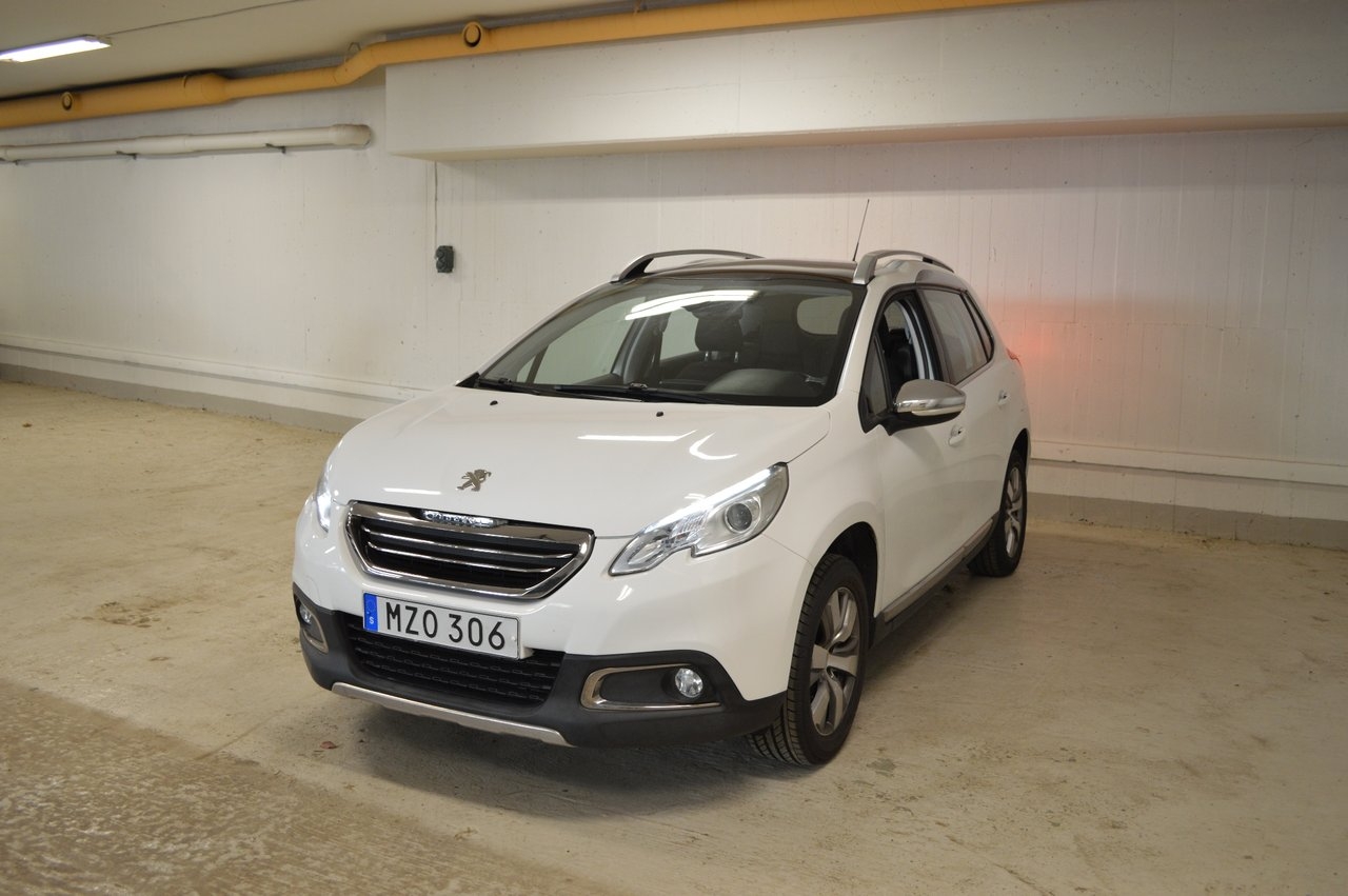Peugeot 2008 1.2 VTi Allure 2016, bild 2/10