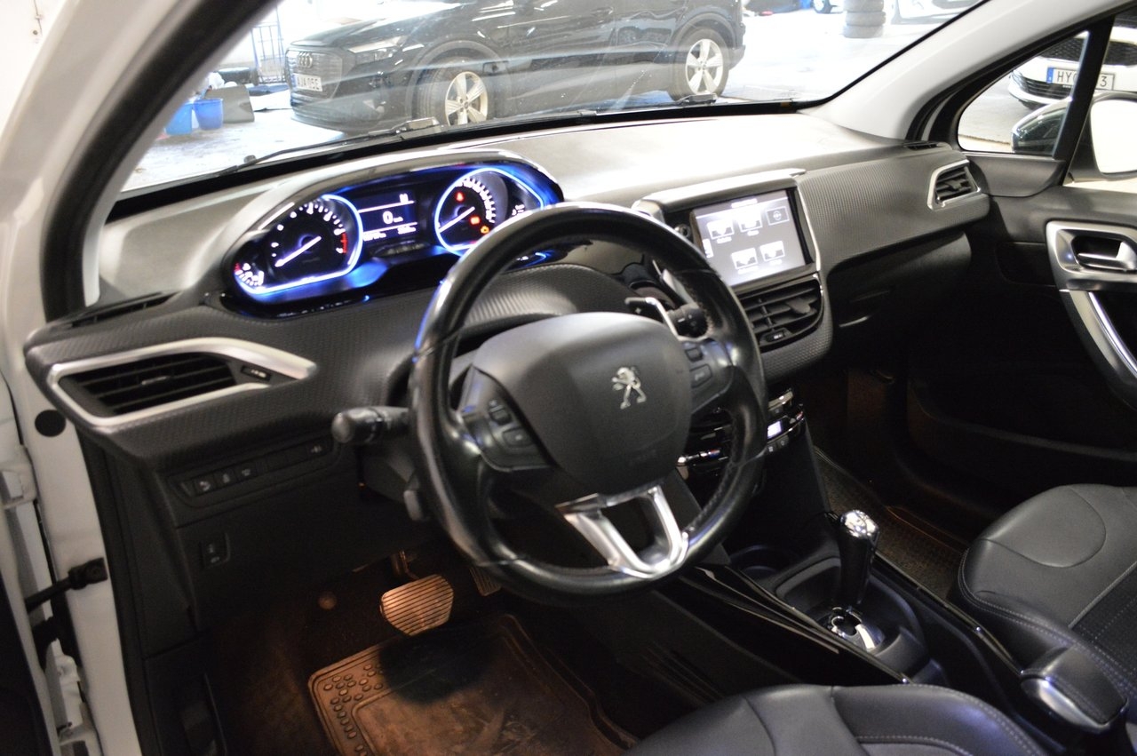 Peugeot 2008 1.2 VTi Allure 2016, bild 6/10
