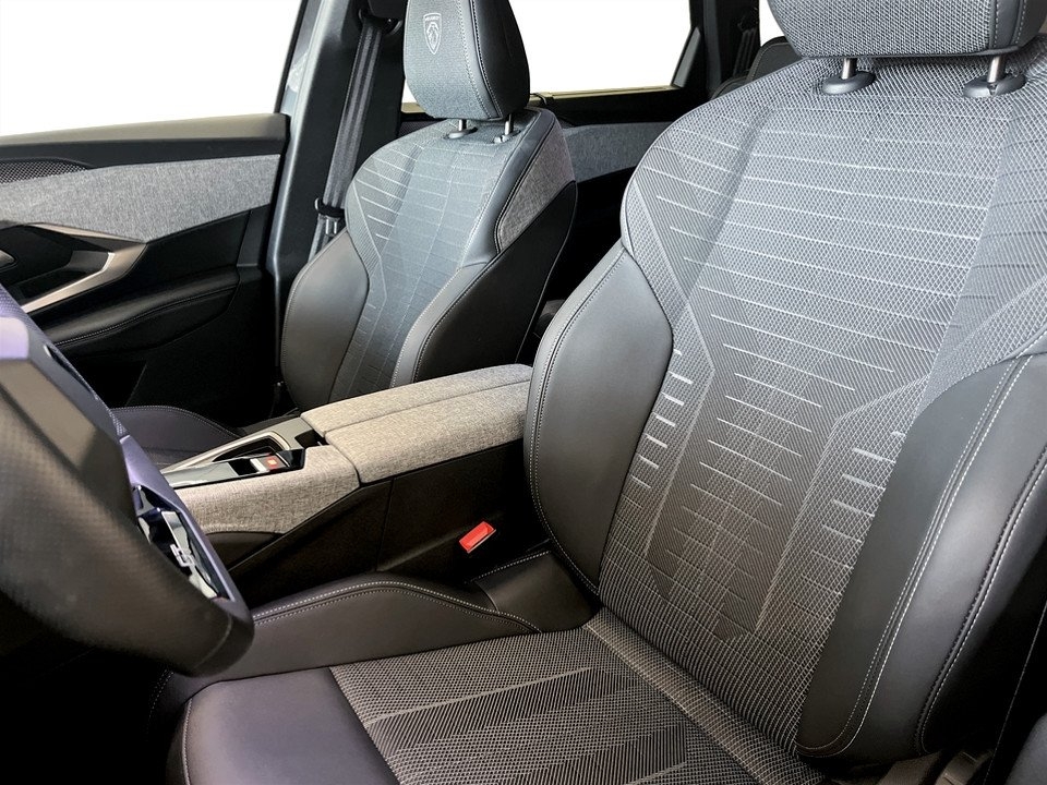 Peugeot 5008 GT Hybrid 145hk Aut 7-SITS 2025, bild 4/10