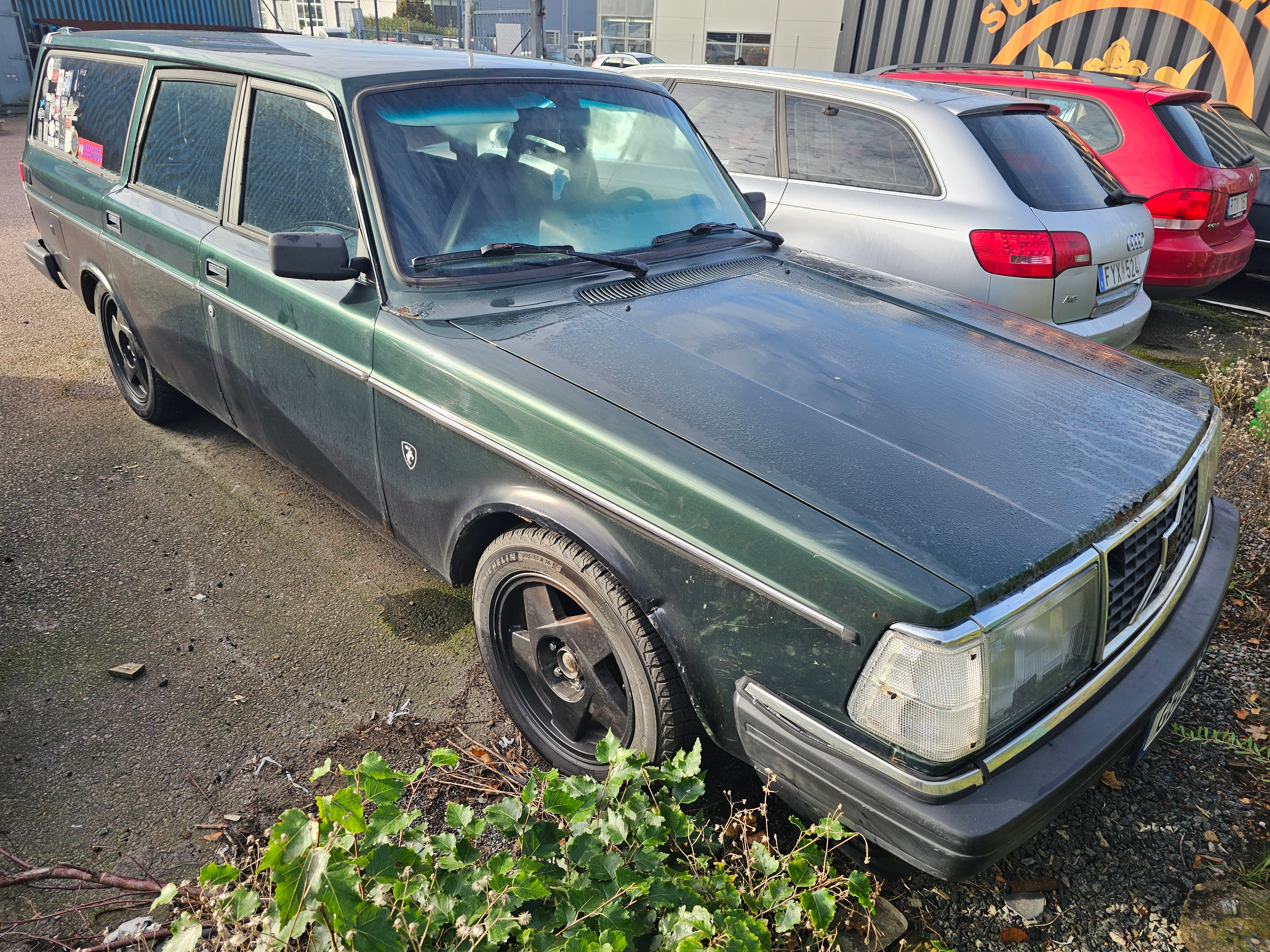 Volvo 245