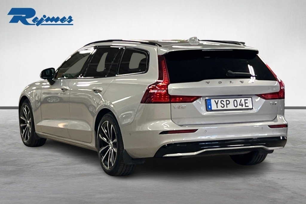 Volvo V60 T6 Plus Dark Nordic Edition 2025, bild 2/10