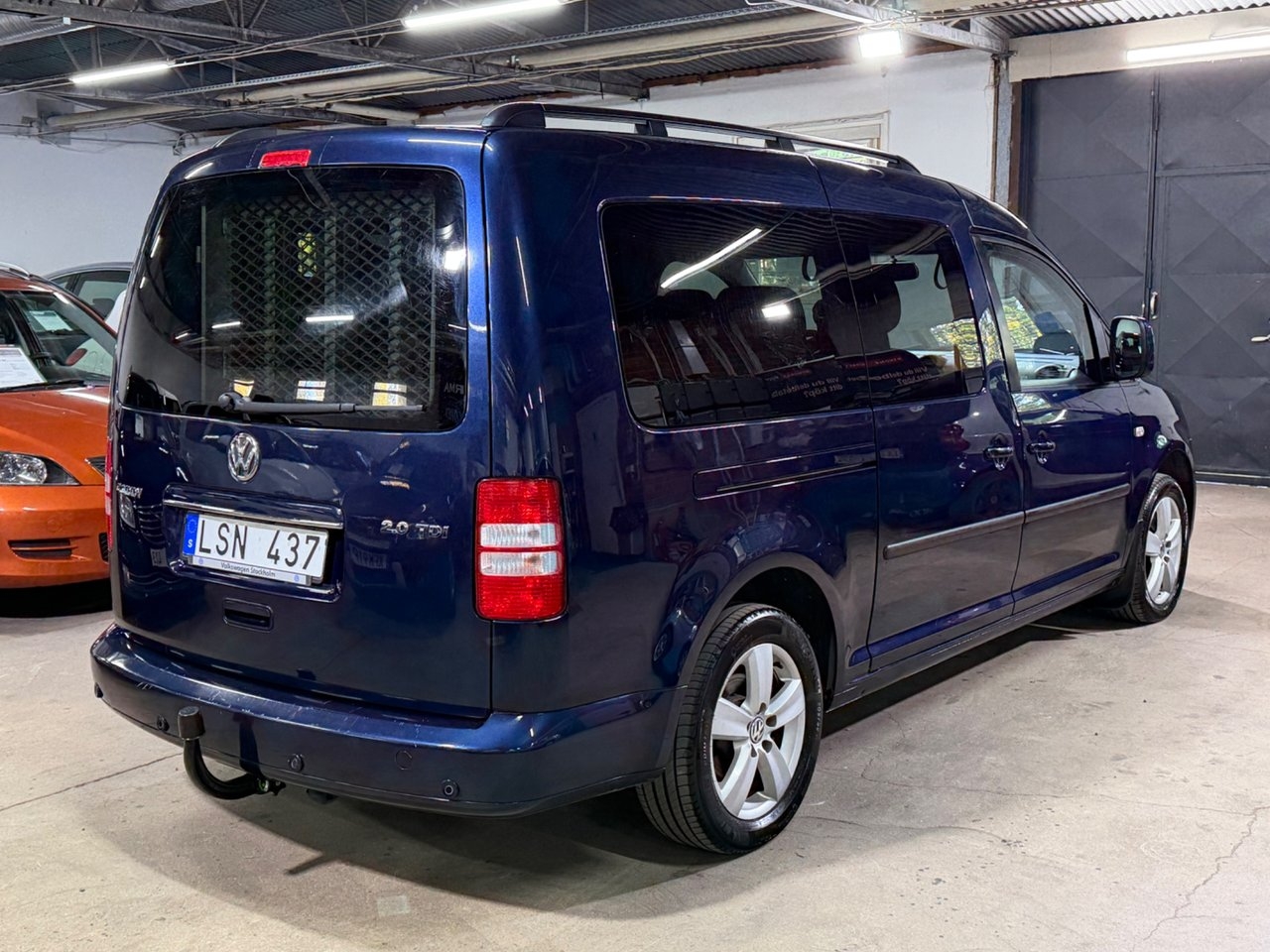 Volkswagen Caddy Maxi 2011, bild 4/10
