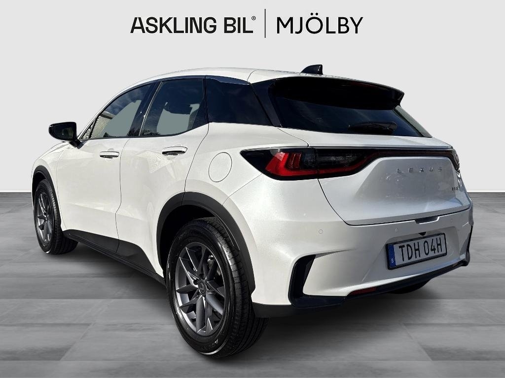 Lexus LBX 1.5 Hybrid Vinterhjul Moms 2026, photo 2/10