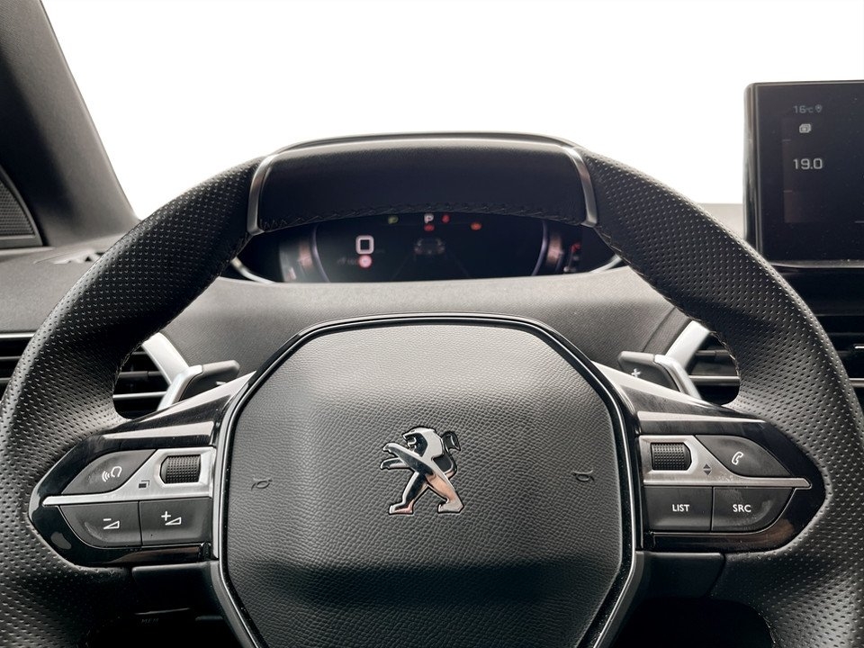 Peugeot 3008 GT 1.2 PT 130hk Aut 2023, bild 7/10