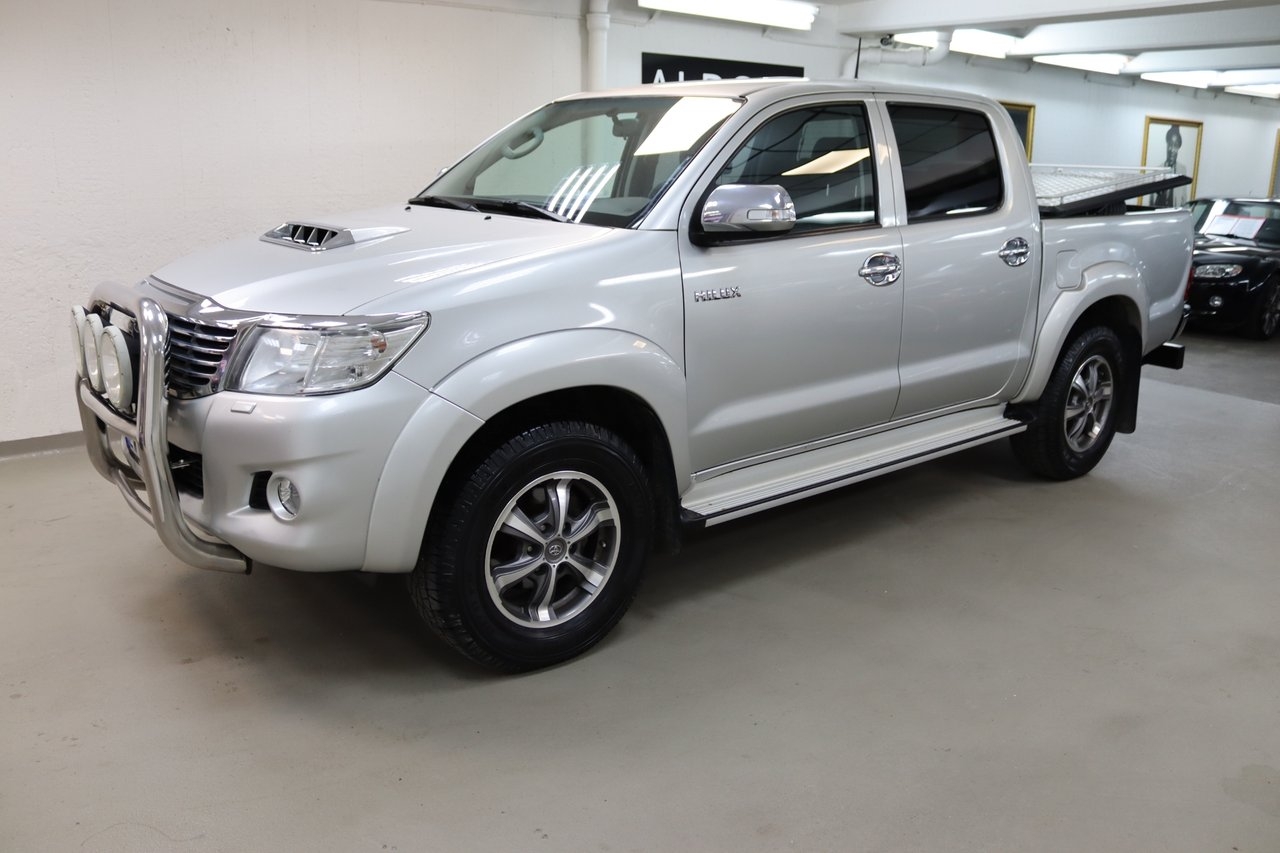 Toyota HiLux 2012, bild 2/10