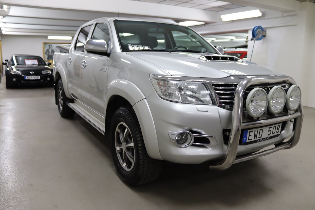 Toyota HiLux 2012, bild 4/10