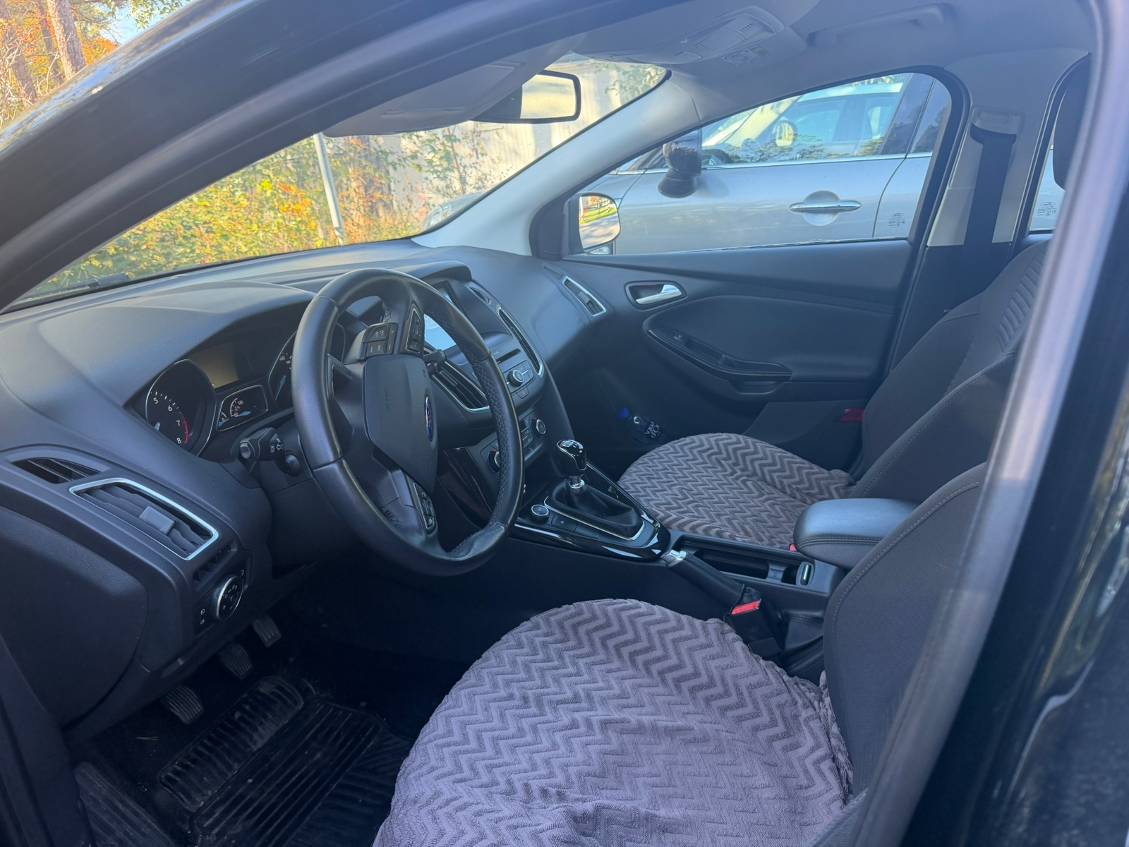 Ford Focus 1.0 EcoBoost Manuell 2017, bild 4/6