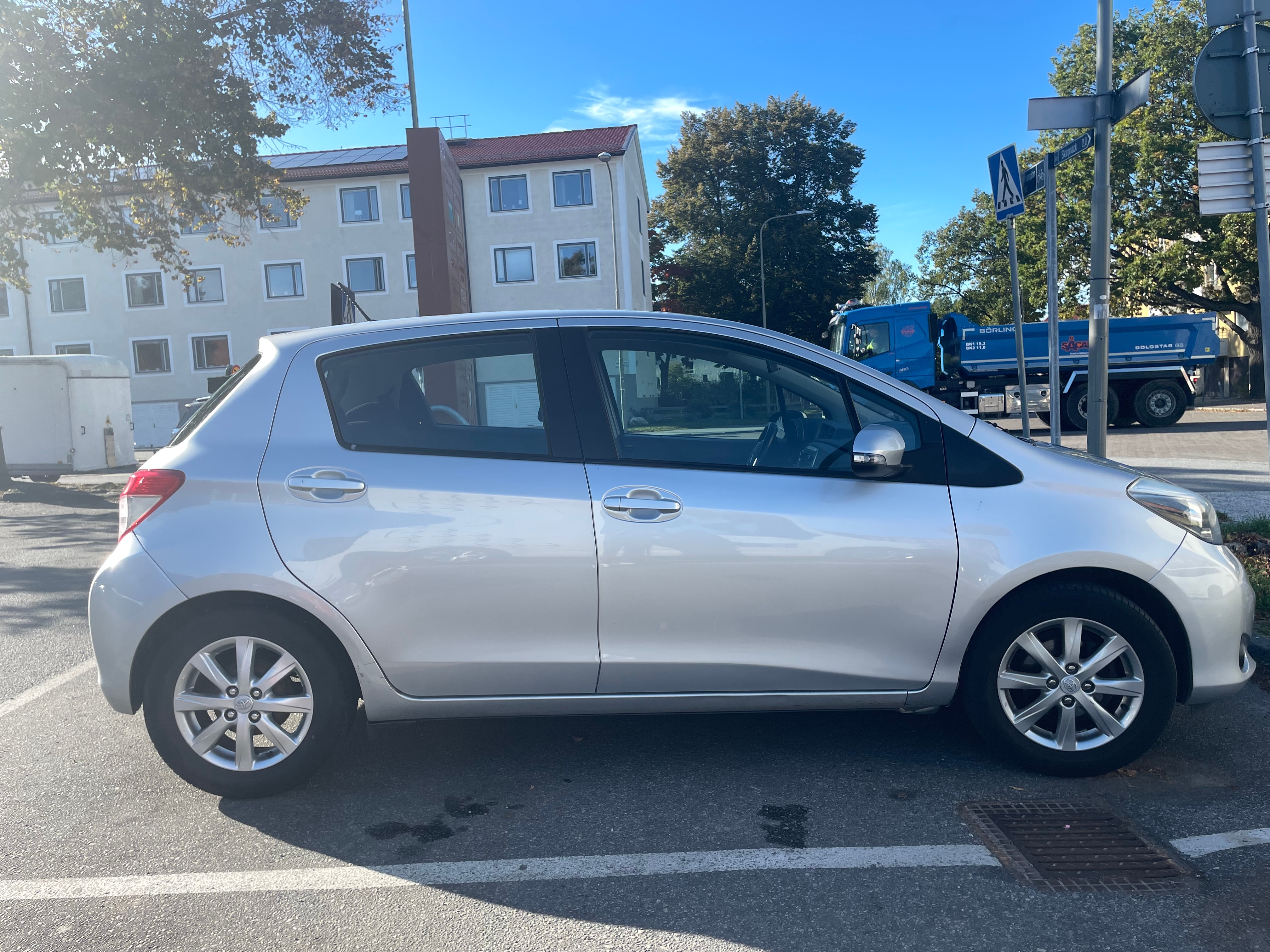 Toyota Yaris 2012, bild 3/7