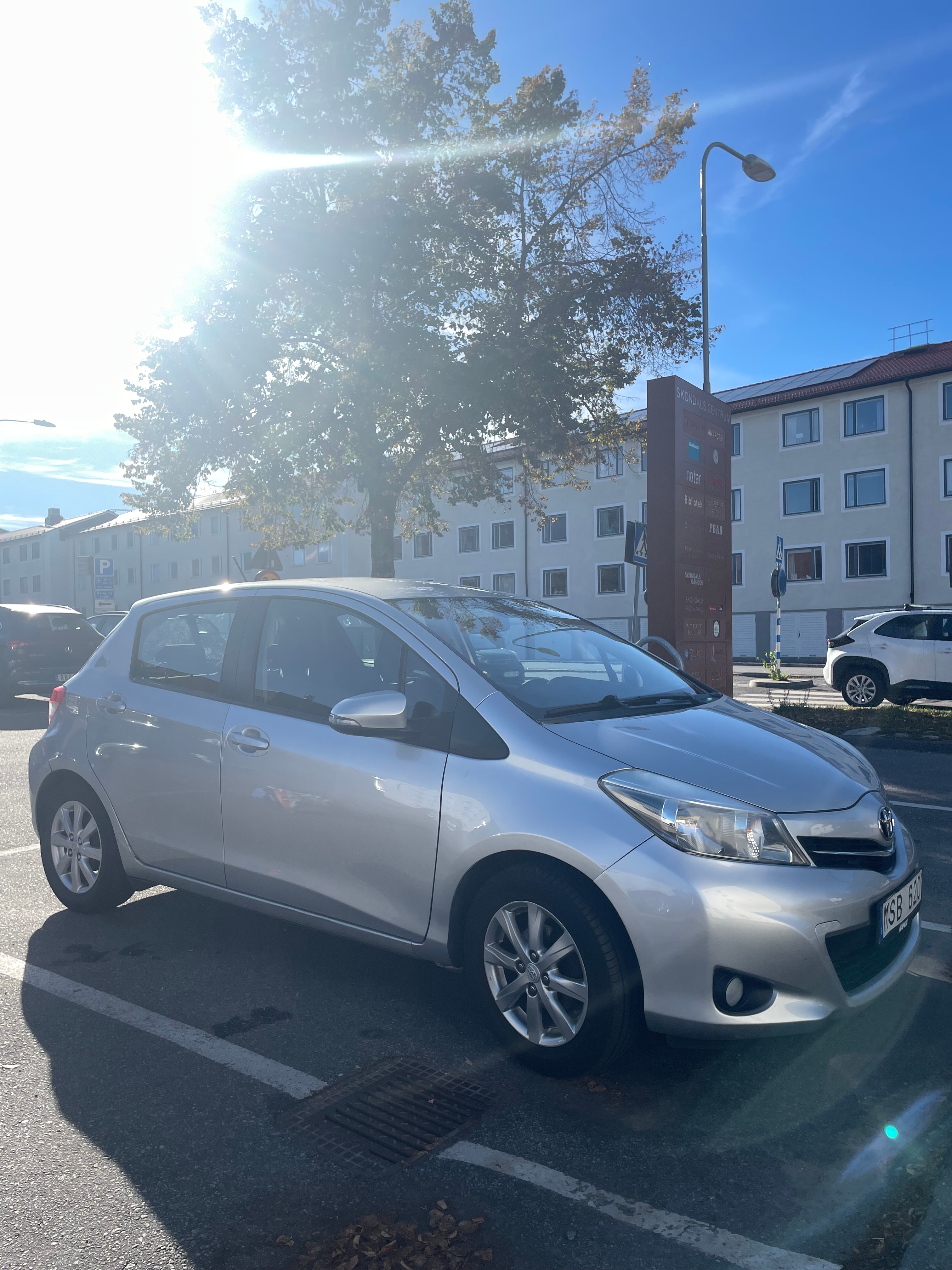 Toyota Yaris 2012, bild 2/7