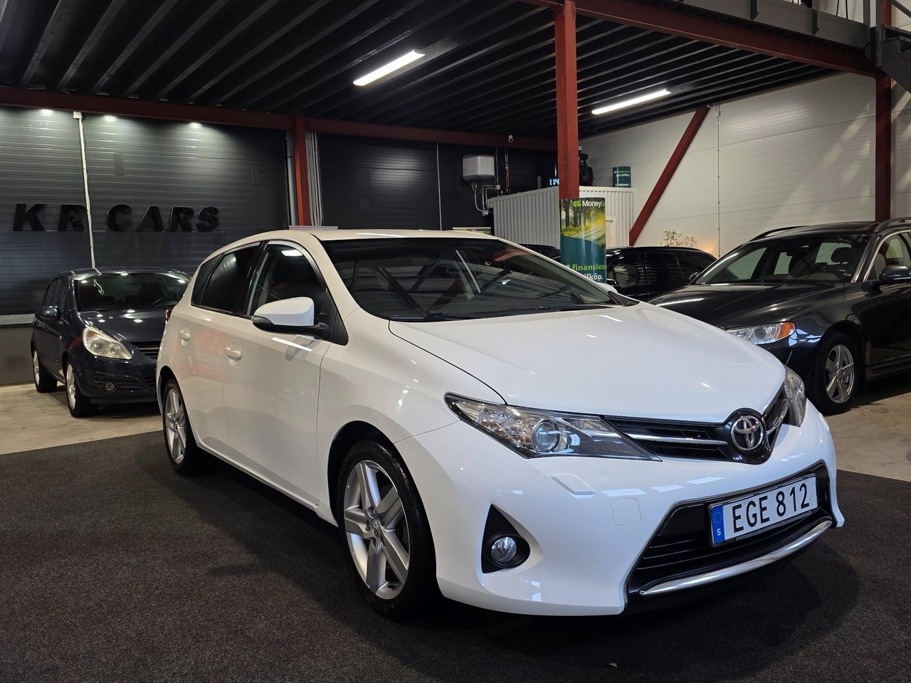 Toyota Auris 2014, bild 5/10
