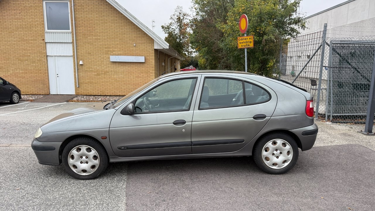 Renault Megane 1.6 Authentique Euro 4 2002, bild 7/10