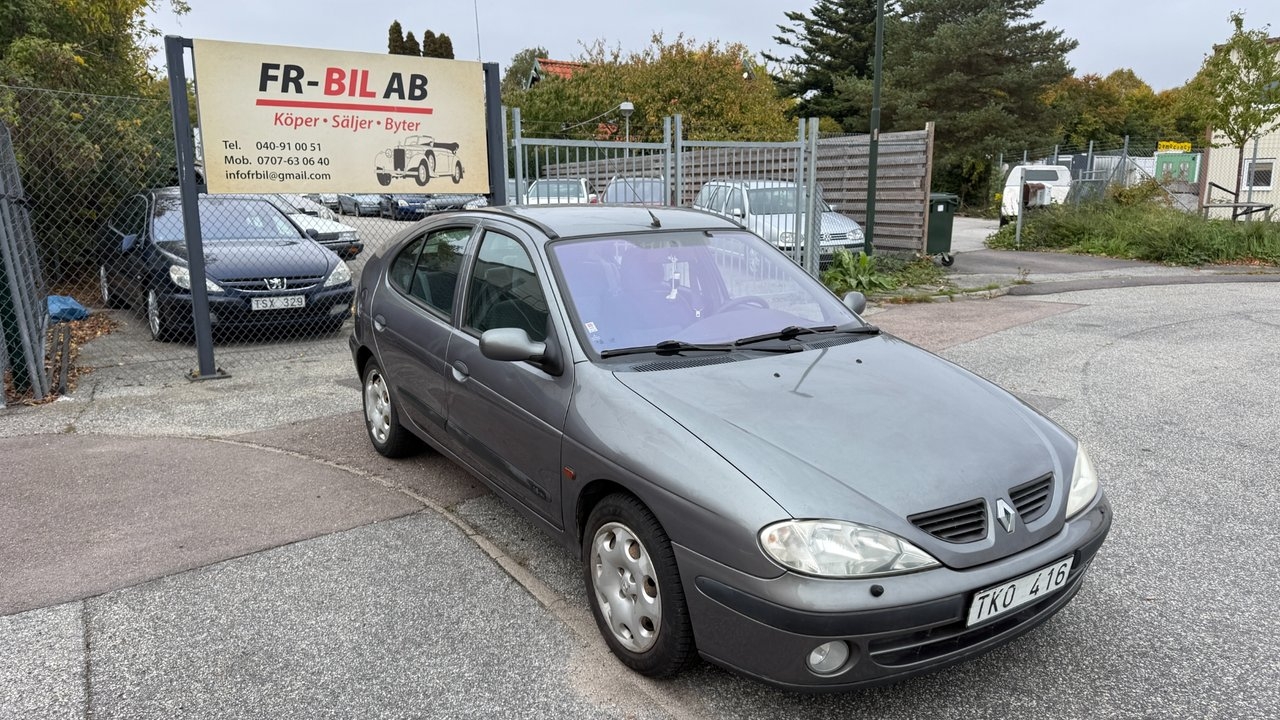 Renault Megane 1.6 Authentique Euro 4 2002, bild 2/10