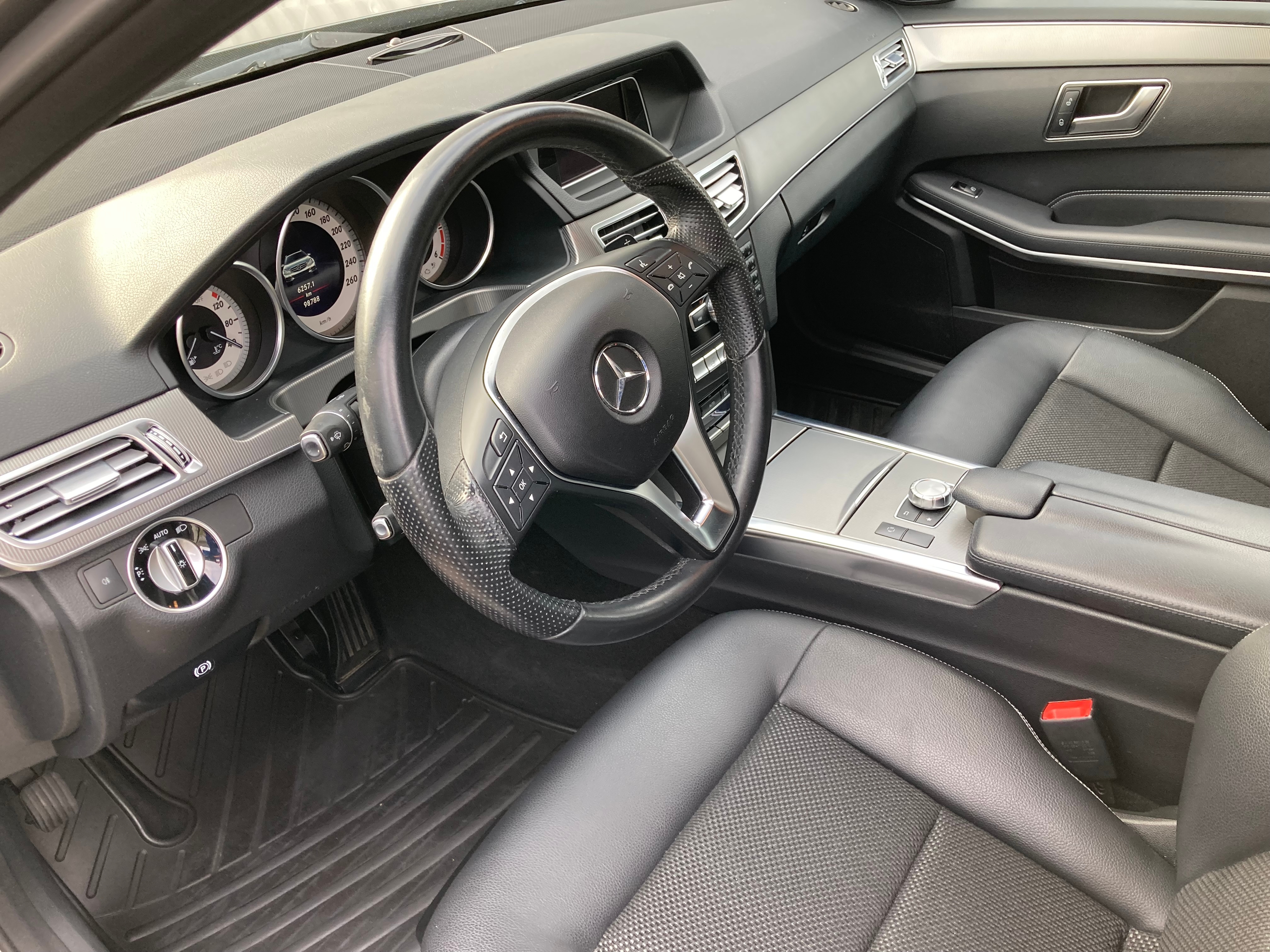 Mercedes-Benz E 200 T CDI 7G-Tronic Plus 2014, bild 6/8