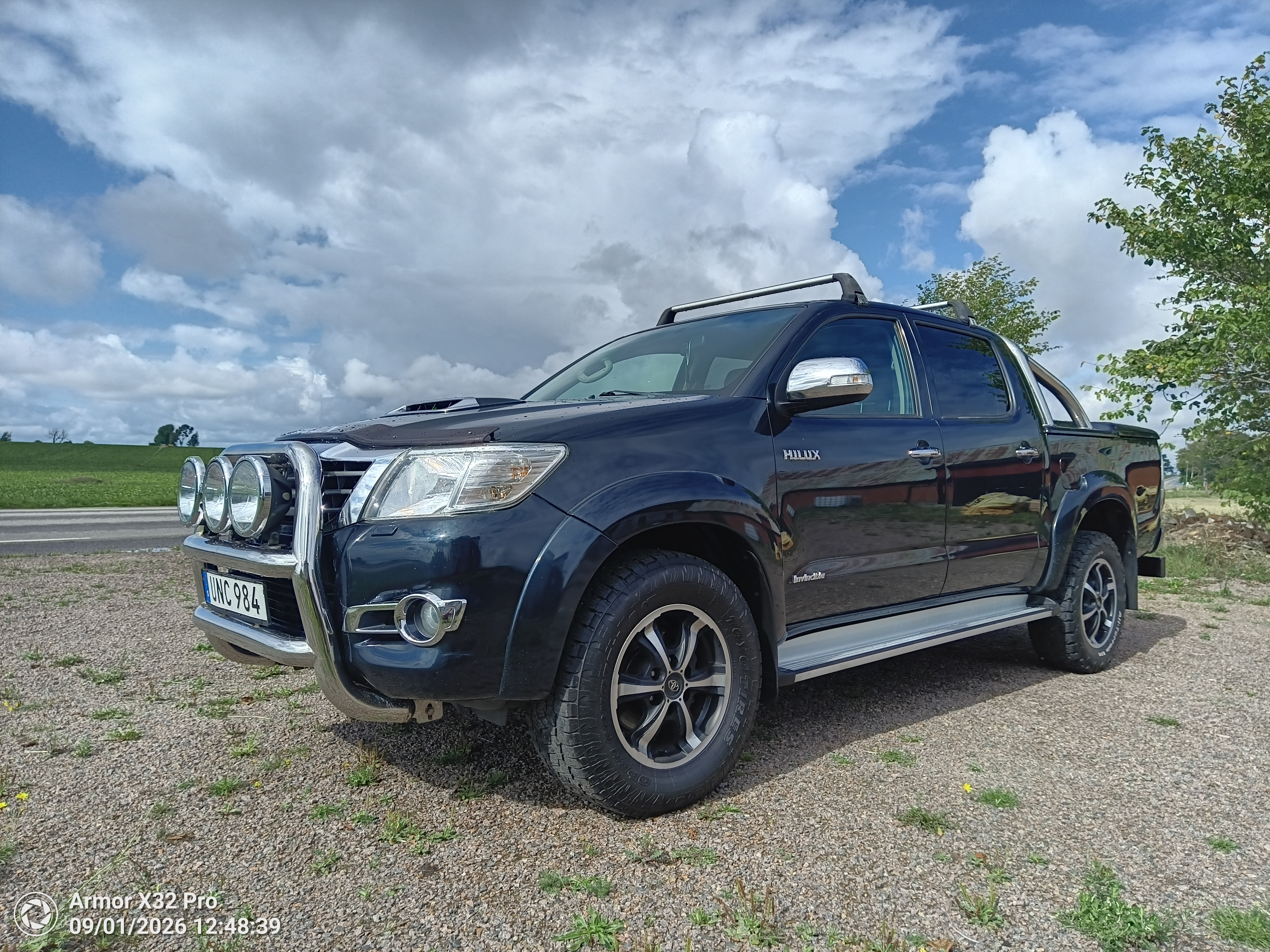 Toyota HiLux 2015, bild 3/10