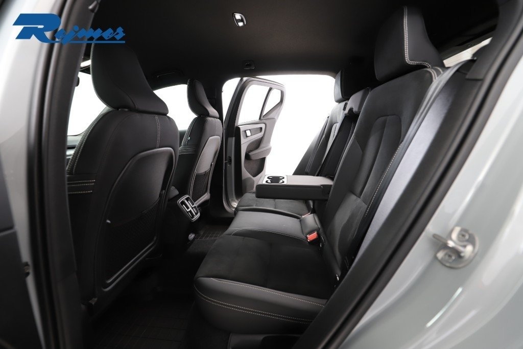 Volvo XC40 2024, bild 7/10