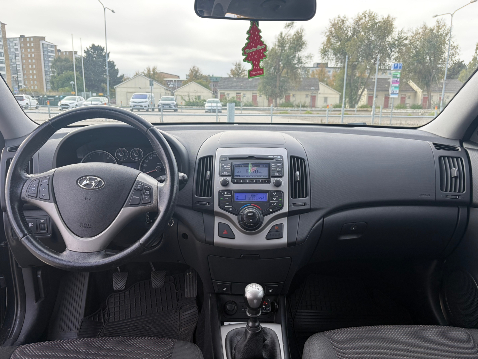 Hyundai i30 1.6 CRDi Manuell 2010, bild 4/6