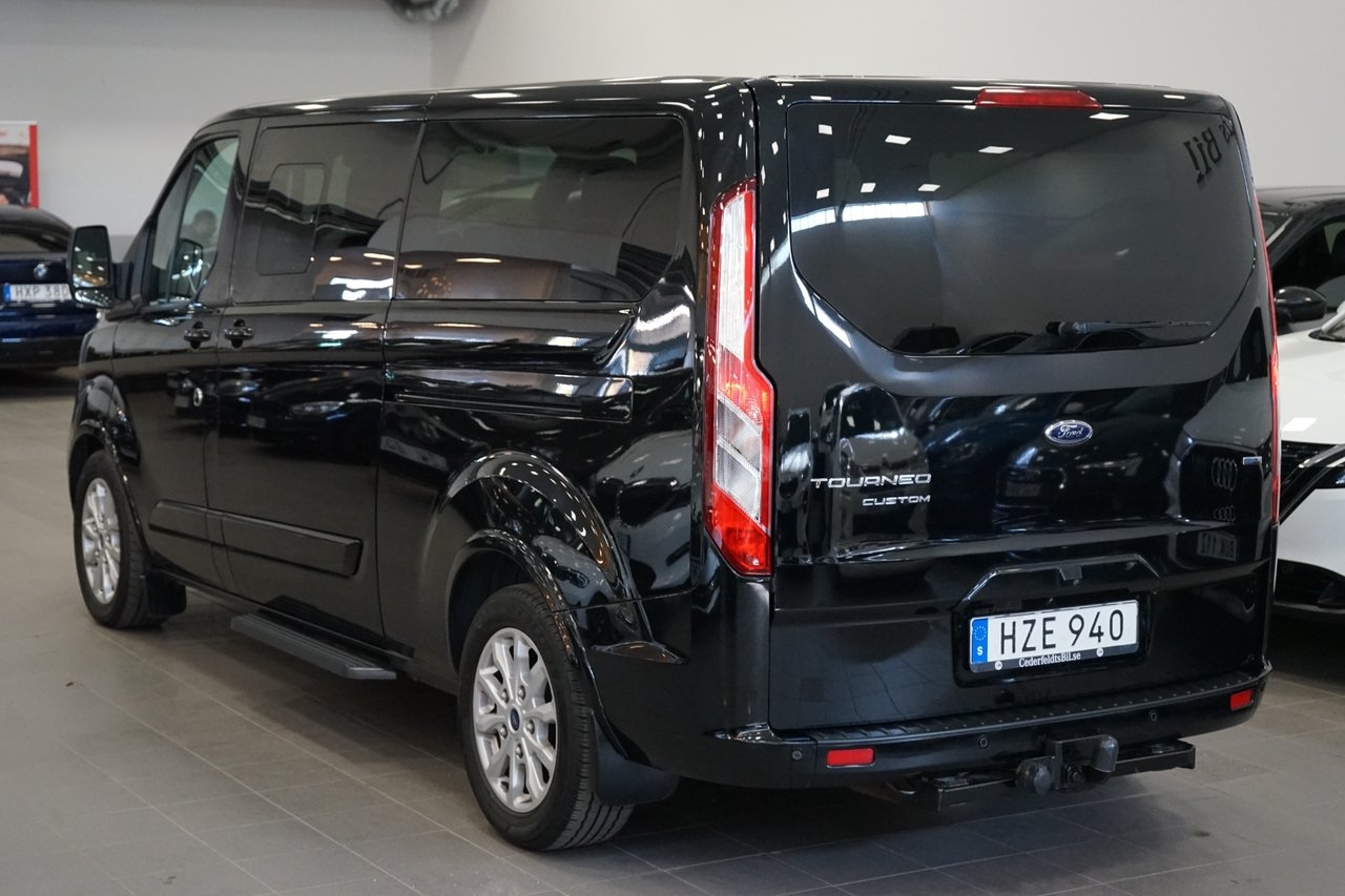 Ford Tourneo Custom 2019, photo 4/10