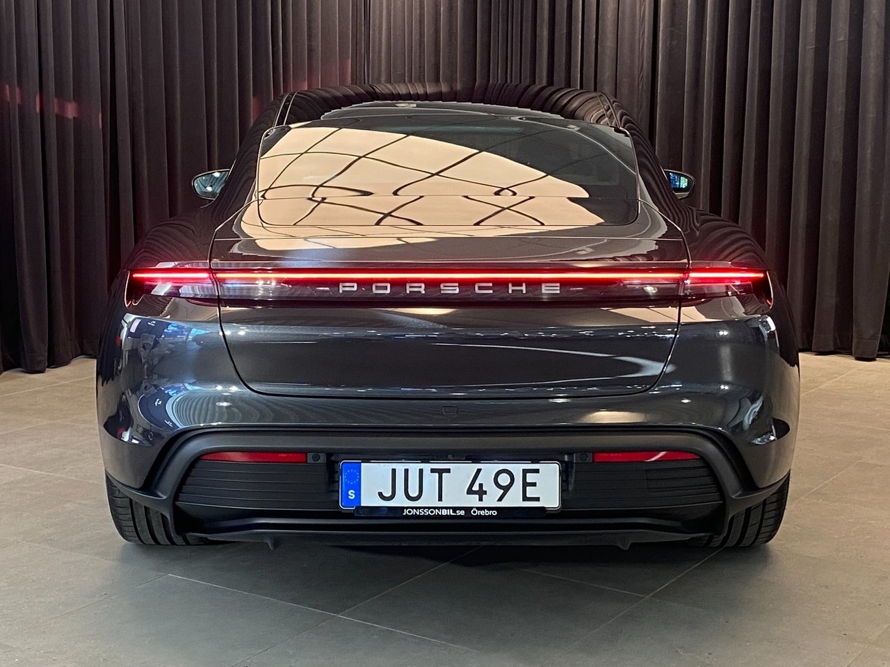 Porsche Taycan 2022, bild 2/10